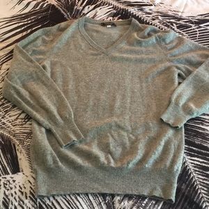 Cashmere sweater ! 🖤